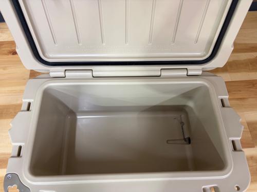 ロトモールドクーラー クーラーボックス 26OT カーキ