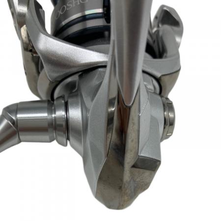 SHIMANO 19ストラディック スピニングリール リール C2000SHG