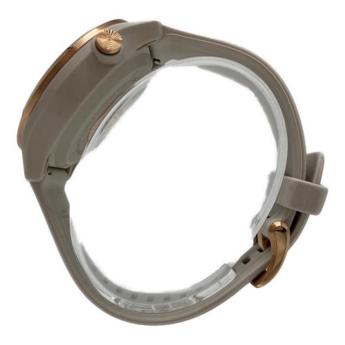 GARMIN (ガーミン) ゴルフGPSナビ 充電器付 グレー Approach S42