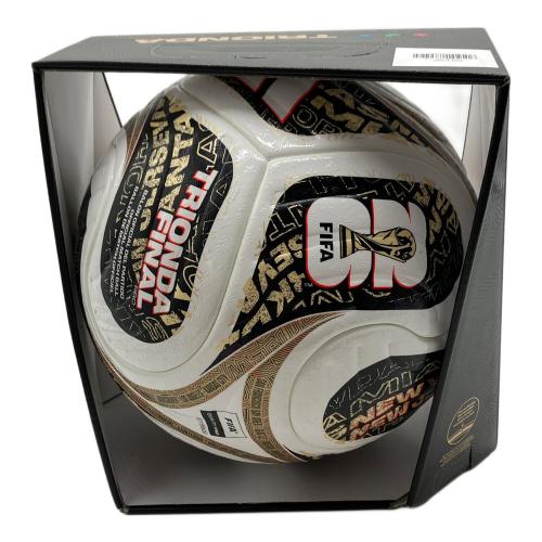 adidas (アディダス) トリオンダ決勝プロ試合球 サッカーボール ADF520F FIFAワールドカップ公式試合球 5号球
