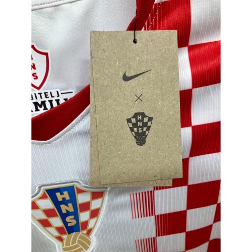クロアチア代表 (クロアチアダイヒョウ) サッカーユニフォーム IO8621 2026 ホーム レプリカ メンズ SIZE L ホワイト×レッド