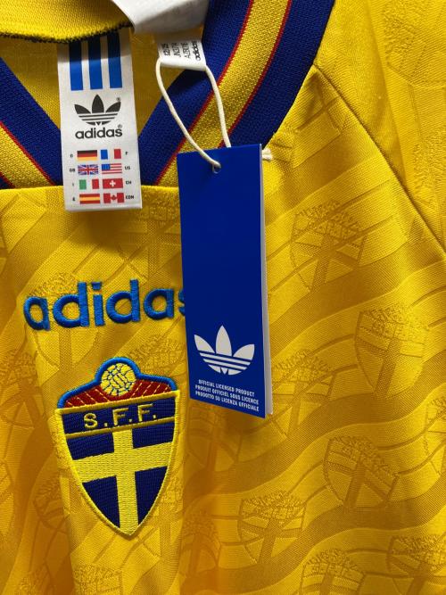 スウェーデン代表 (スウェーデンダイヒョウ) サッカーユニフォーム ホーム レプリカ ユニフォーム 1994 メンズ SIZE L イエロー