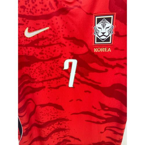 韓国代表 (カンコクダイヒョウ)【7】ソン・フンミン サッカーユニフォーム IU3861-679 2026 ホーム レプリカ ユニフォーム メンズ SIZE L レッド