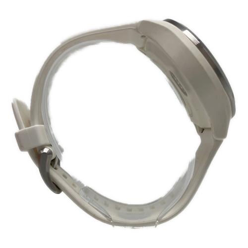 GARMIN (ガーミン) ゴルフGPSナビ APPROACH S42・ケース・充電器付・※動作確認済 ホワイト GPS ゴルフウォッチ