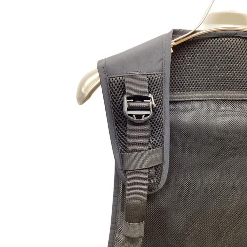 Abu Garcia (アブガルシア) フィッシングベスト メンズ SIZE Free ブラック