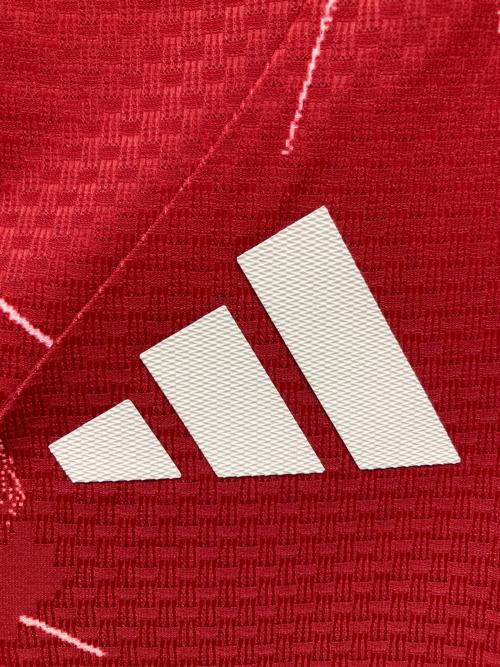 リバプールFC サッカーユニフォーム KA6851 26-27シーズン ホーム オーセンティック 半袖 SIZE L レッド