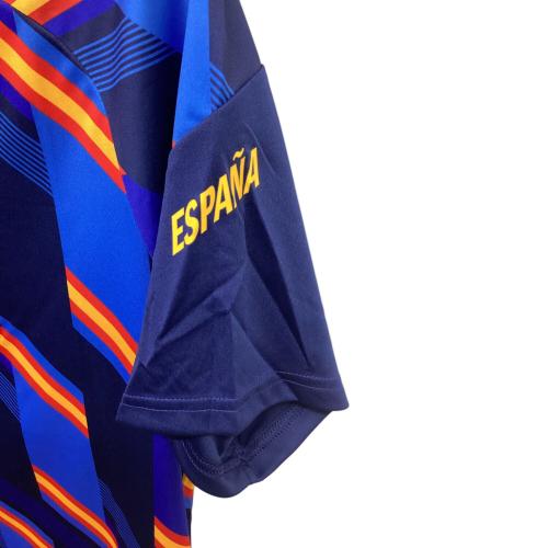 スペイン代表 (スペインダイヒョウ) サッカーウェア(トップス) KA1906 2026シーズン ホーム プレマッチ ジャージー メンズ SIZE XL ブルー
