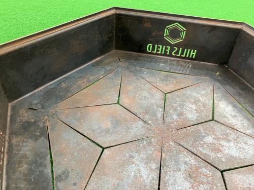 HILLS FIELD (ヒルズフィールド) フリー座(黒皮鉄) 焚火台用品