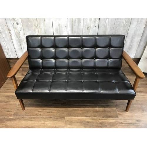 カリモク60 2人掛けソファー スタンダードブラック Kチェア2シーター