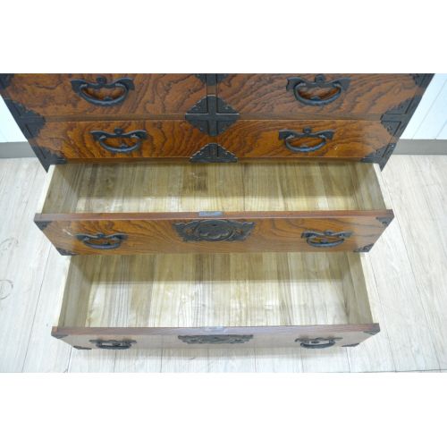 岩谷堂箪笥 (イワヤドウタンス) 和箪笥 鍵欠品 五三桐 5段8杯　タンス