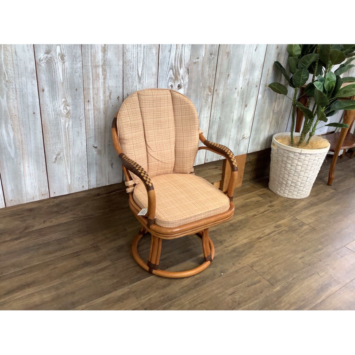 KAZAMAカザマ KAZAMA ラタン 籐椅子 回転式 籐家具　アームチェア
