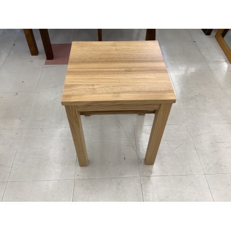 無印良品 (ムジルシリョウヒン) サイドテーブル ナチュラル タモ材  木製サイドテーブルベンチ・板座・タモ材・ナチュラル