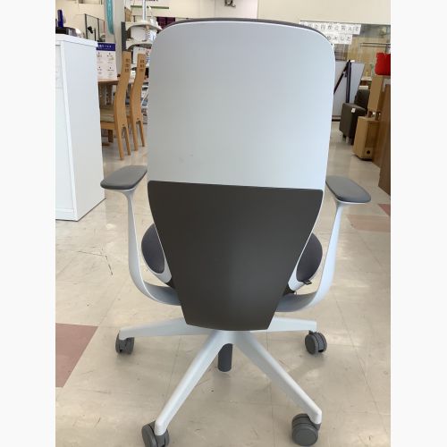 Steelcase (スチルケース) ワークチェア グレー 418A000 SILQ