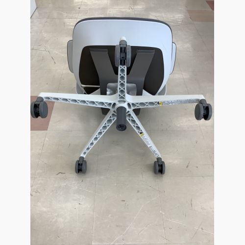 Steelcase (スチルケース) ワークチェア グレー 418A000 SILQ