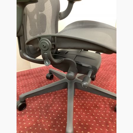 Herman Miller (ハーマンミラー) アーロンチェア ブラック AER1C33DW