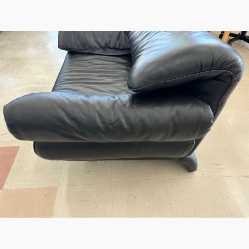 Poltromec 1人掛けソファー ブラック