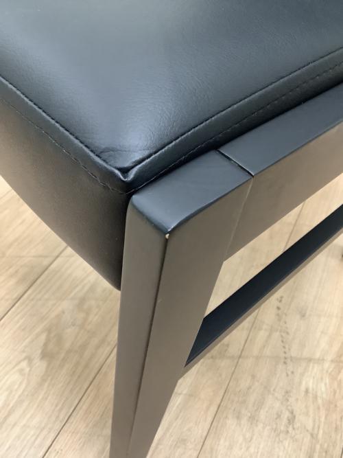 家具の大丸 (カグノダイマル) ダイニングチェアー ダークブラウン×ブラック ラバーウッド無垢×合皮 Napoli