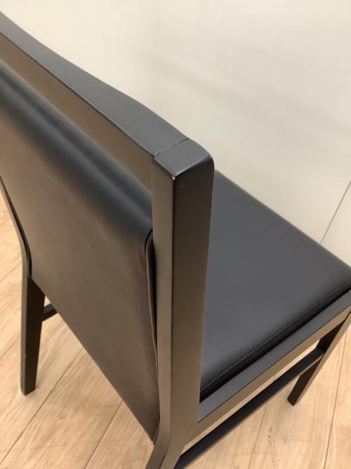 家具の大丸 (カグノダイマル) ダイニングチェアー ダークブラウン×ブラック ラバーウッド無垢×合皮 Napoli