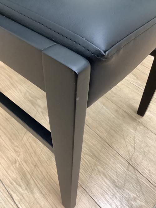 家具の大丸 (カグノダイマル) ダイニングチェアー ダークブラウン×ブラック ラバーウッド無垢×合皮 Napoli