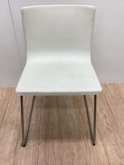 IKEA (イケア) ダイニングチェアー ホワイト レザー BERNHARD