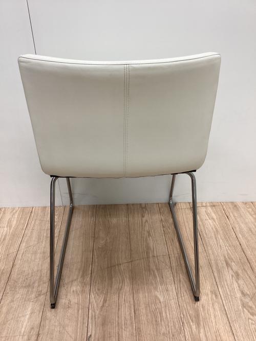 IKEA (イケア) ダイニングチェアー ホワイト レザー BERNHARD