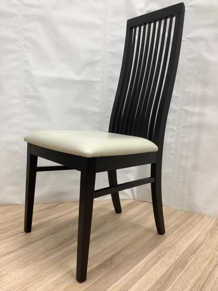 大塚家具(IDC) (オオツカカグ) ダイニングチェアー ブラック ボラーレ