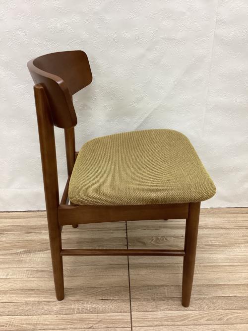 カリモク60+ (カリモクロクマル) ダイニングチェアー ブラウン×イエロー C36205