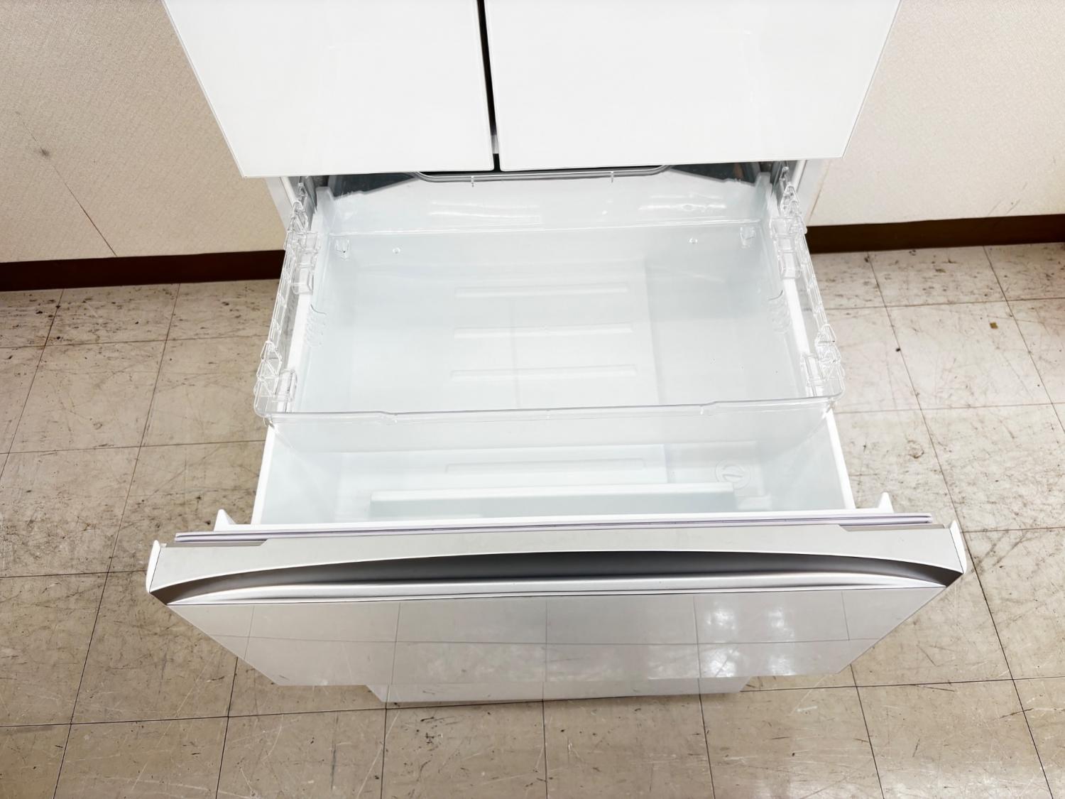 Toshi出品　5/22 TOSHIBA (トウシバ) 6ドア冷蔵庫 キズ・ヘコミ・パッキンシミ有 GR