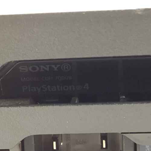 SONY (ソニー) Playstation4Pro CUH-7000B　※箱・コントローラー・取説・スタンド欠品