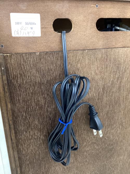 ㈲ハギタ コレクションボード ナチュラル ガラス扉/ダウンライト付/アンティーク調 木製