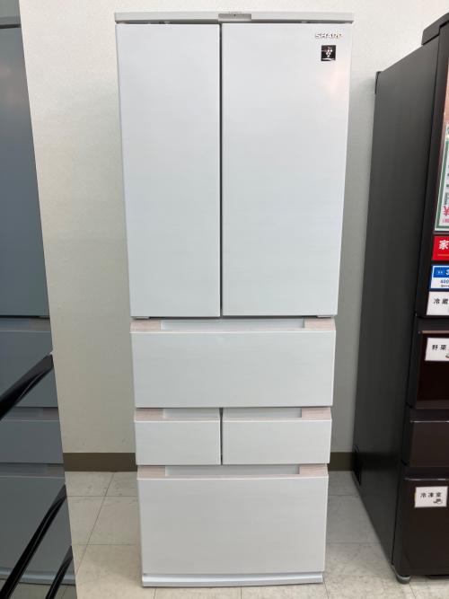 SHARP (シャープ) 6ドア冷蔵庫 左側面ヘコミ・2段目トレー下シミ・右側面変色・キズ有 ファン式 SJ-MF50J 2022年製 504L 150L クリーニング済