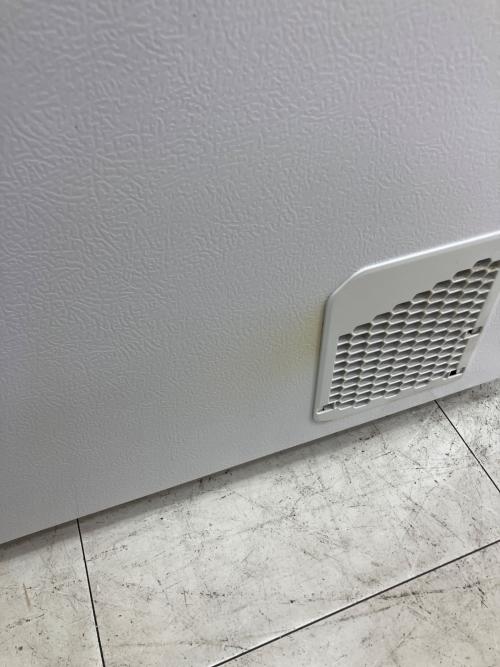 SHARP (シャープ) 6ドア冷蔵庫 左側面ヘコミ・2段目トレー下シミ・右側面変色・キズ有 ファン式 SJ-MF50J 2022年製 504L 150L クリーニング済