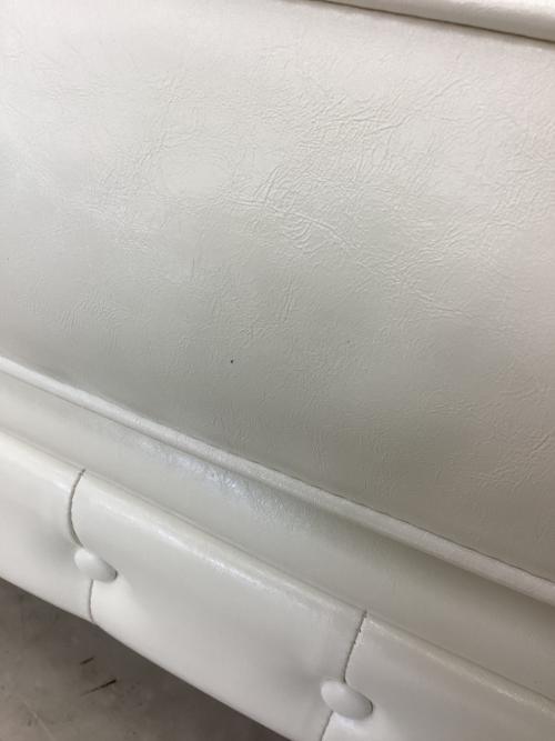 VINCENT (ヴィンセント) 1人掛けソファー ホワイト 合皮 チェスターフィールド