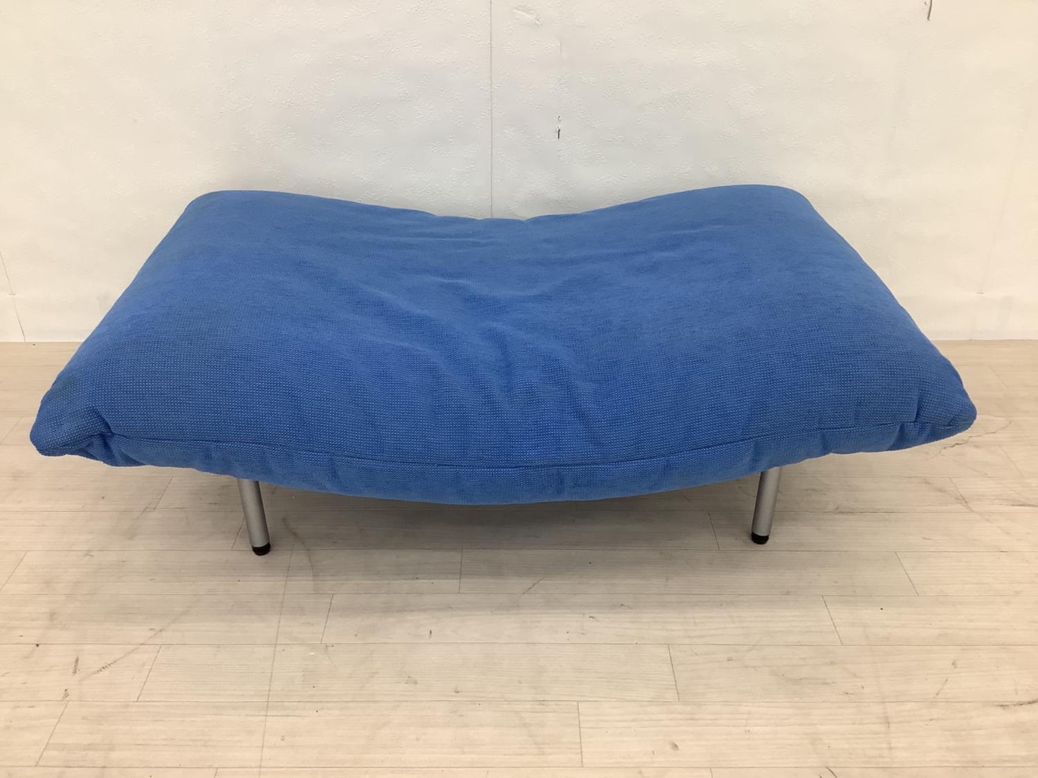 ligne roset (リーンロゼ) パフオットマン ブルー ロゼカラン タイプ1