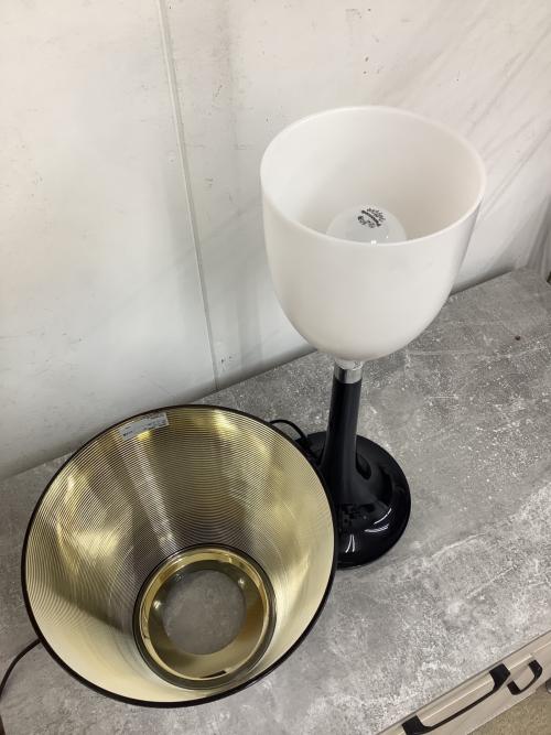 FLOS (フロス) テーブルスタンド