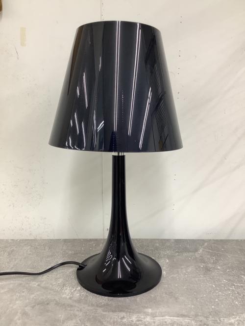 FLOS (フロス) テーブルスタンド