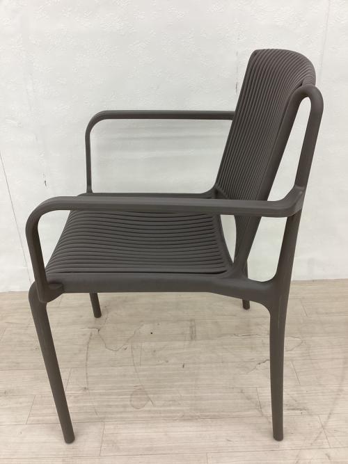 TILIA (ティリア) アームチェアー トープ