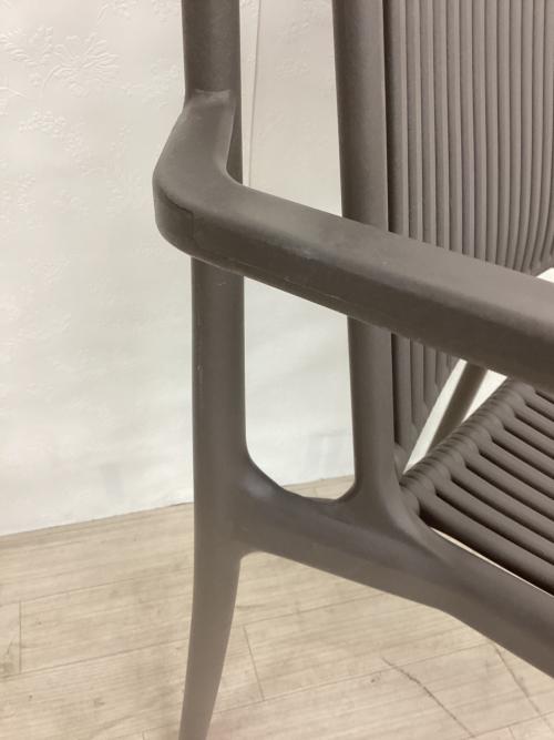 TILIA (ティリア) アームチェアー トープ