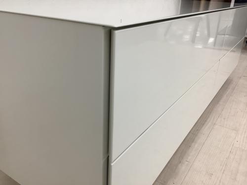 CASSINA (カッシーナ) シアターボード 1IX5031330100010 幅:約140㎝ ホワイト