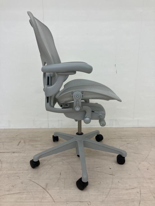 Herman Miller (ハーマンミラー) アーロンチェア AER1B23DW ALPVPRSNADVPBBDVP23101 ポスチャーフィットフル装備 ライトグレー リマスタードモデル