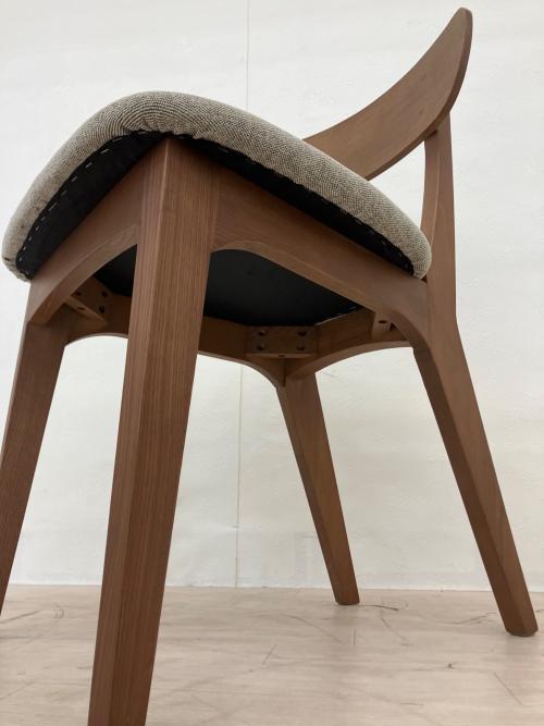 UNICO (ウニコ) ダイニングチェアー FIX