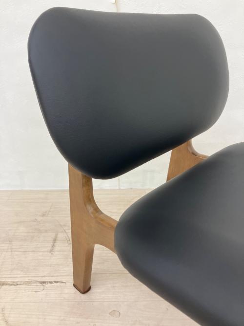 ニトリ ダイニングチェアー ブラウン×ブラック リラックス