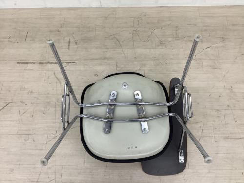 Herman Miller (ハーマンミラー) チェア グリーン スクールベースサイドシェルチェア