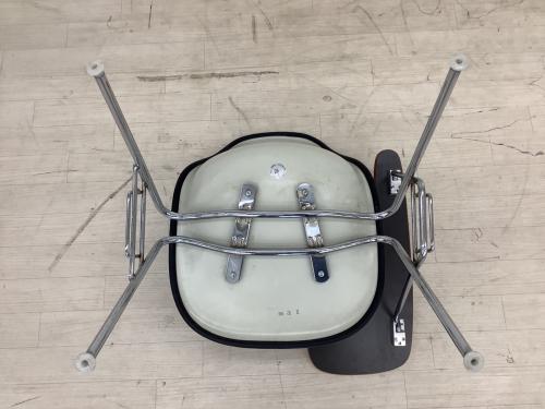 Herman Miller (ハーマンミラー) チェア グリーン スクールベースサイドシェルチェア