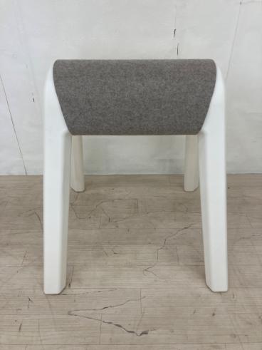 Kartell (カルテル) スツール スモーク STONE｜トレファクONLINE