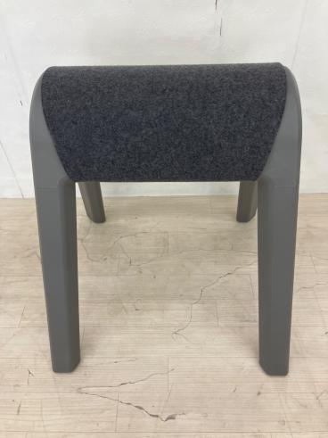 Kartell (カルテル) スツール スモーク STONE｜トレファクONLINE