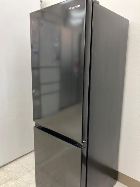 Hisense (ハイセンス) 2ドア冷蔵庫 HR-D1701B 2024年製 175L