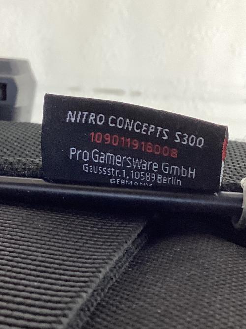 Nitro Concepts ゲーミングチェア S300 ブラック×レッド
