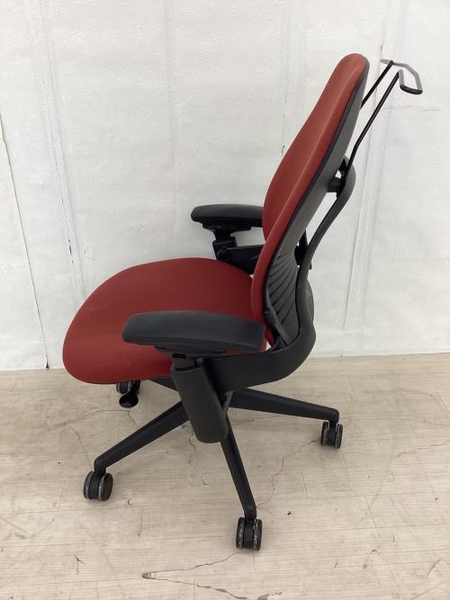 Steelcase (スチールケース) オフィスチェア レッド リープチェア V2