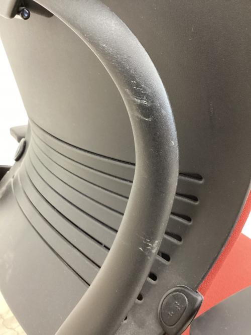 Steelcase (スチールケース) オフィスチェア レッド リープチェア V2
